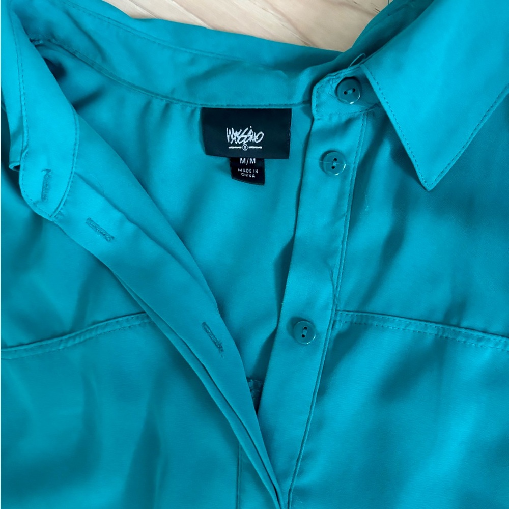 Turquoise Button-Up Blouse - Picture 2 of 3